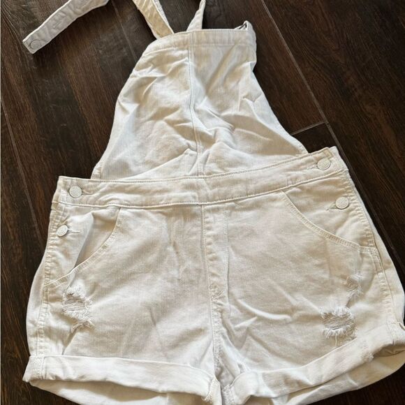 👖✨ Denizen from Levi’s White Distressed Denim Shortalls ✨👖sz M - Picture 8 of 9